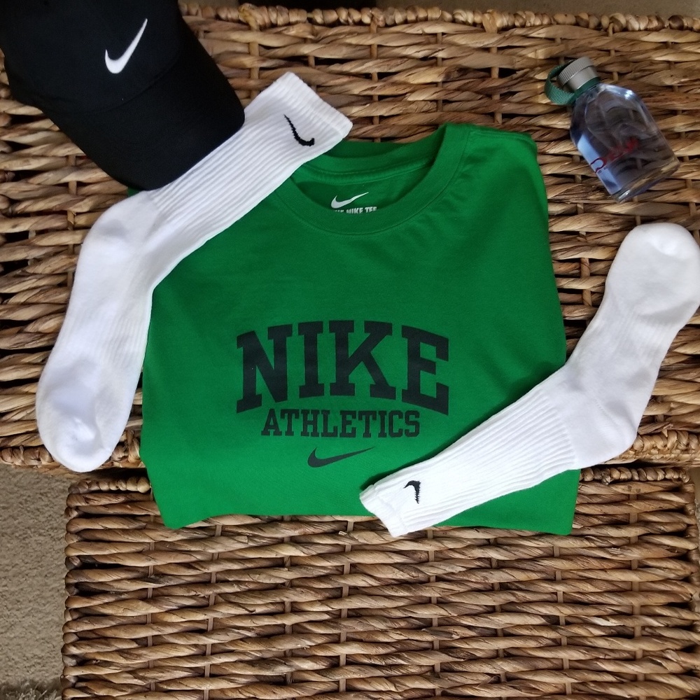 Nike T Shirt